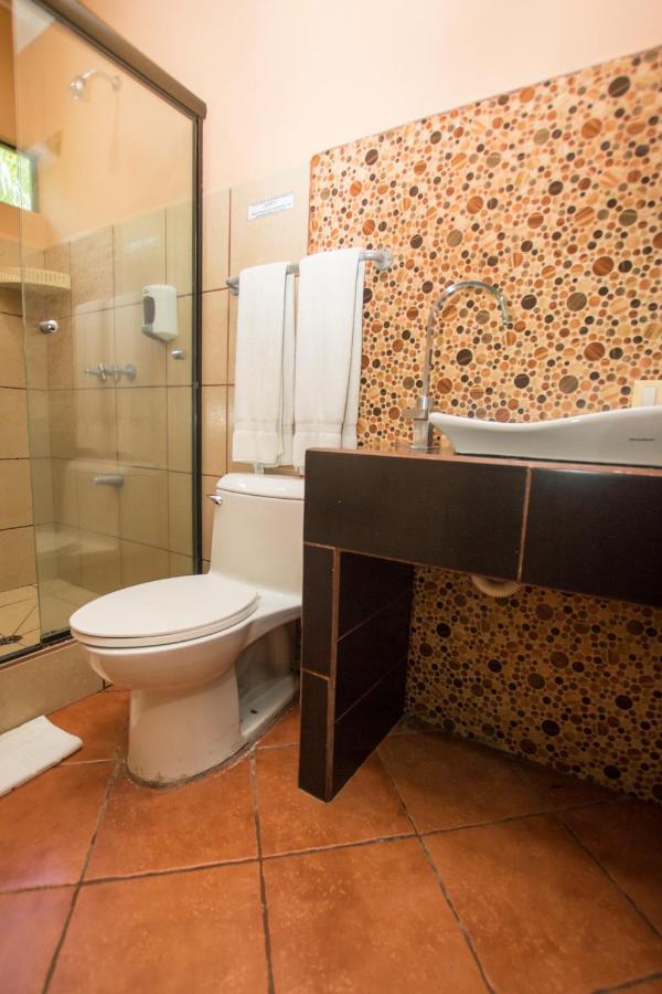 Oceanfront Hotel Verde Mar Direct Access To The Beach Мануэль-Антонио Экстерьер фото